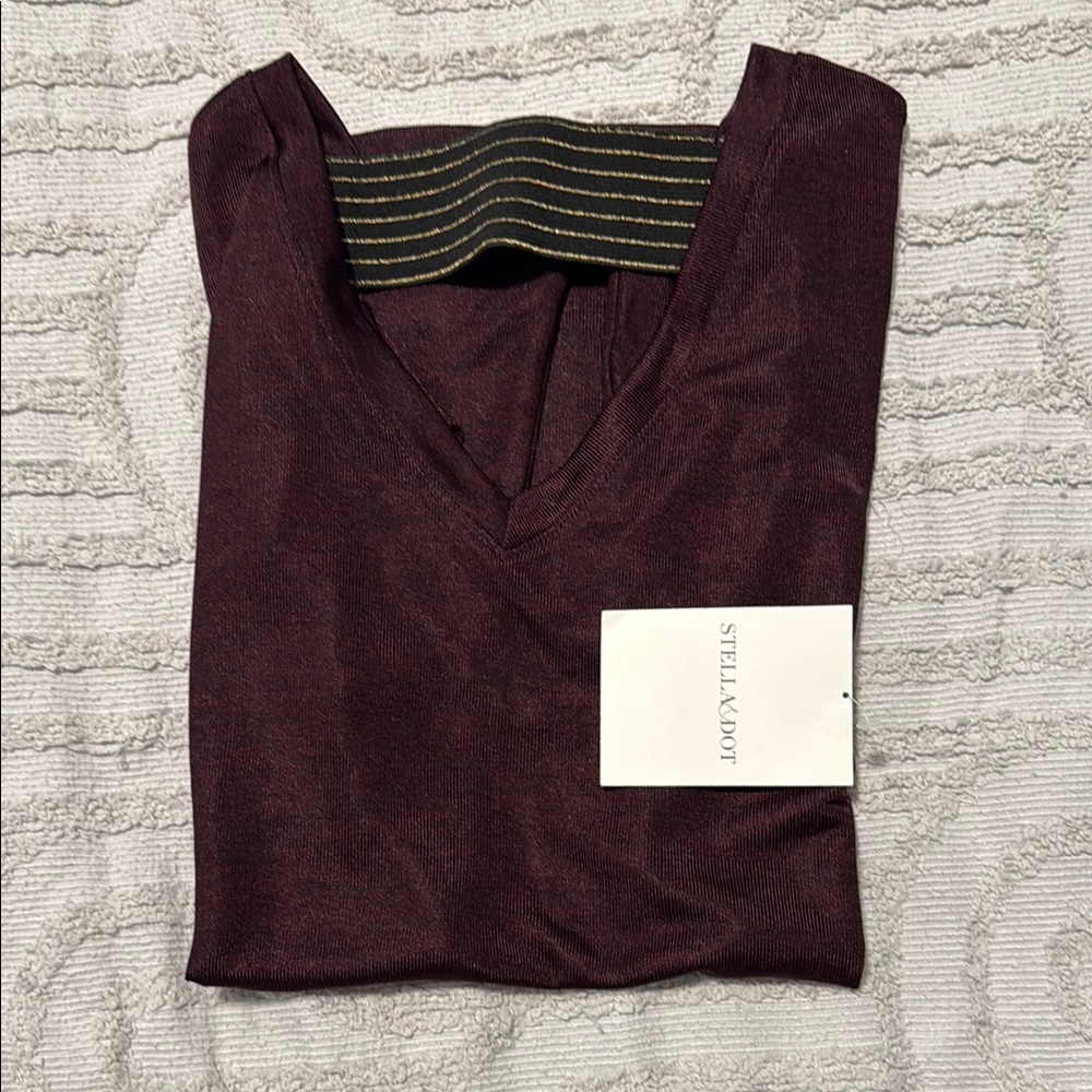 NWT Ladies Burgundy Top by Stella & Dot